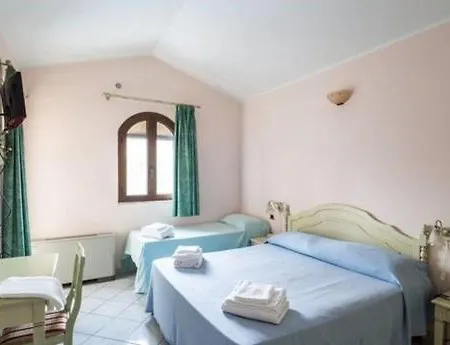 Hotel Solanas 3*